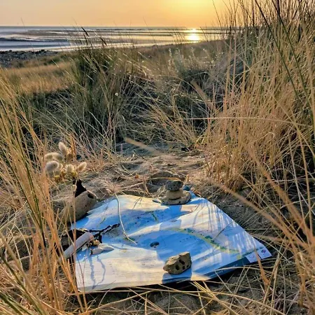 Ferienhaus Les Pieds Dans Le Sable - Havre De Paix En Bord De *